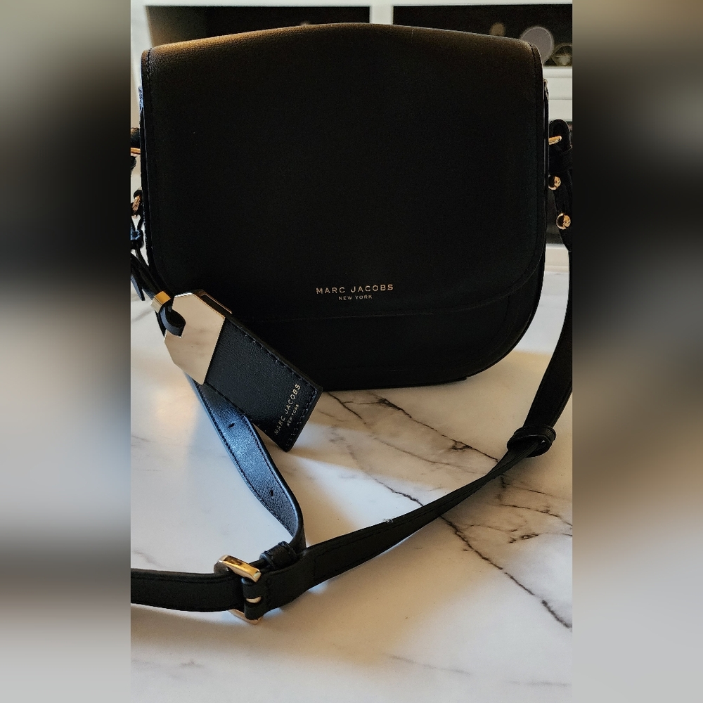 Rarely Used Marc Jacobs Crossbody with Tag